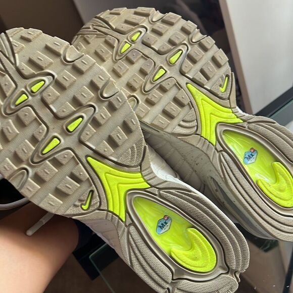 Pre Owned Nike Air Max Tailwind IV Sand Color Size 5 - Picture 6 of 6